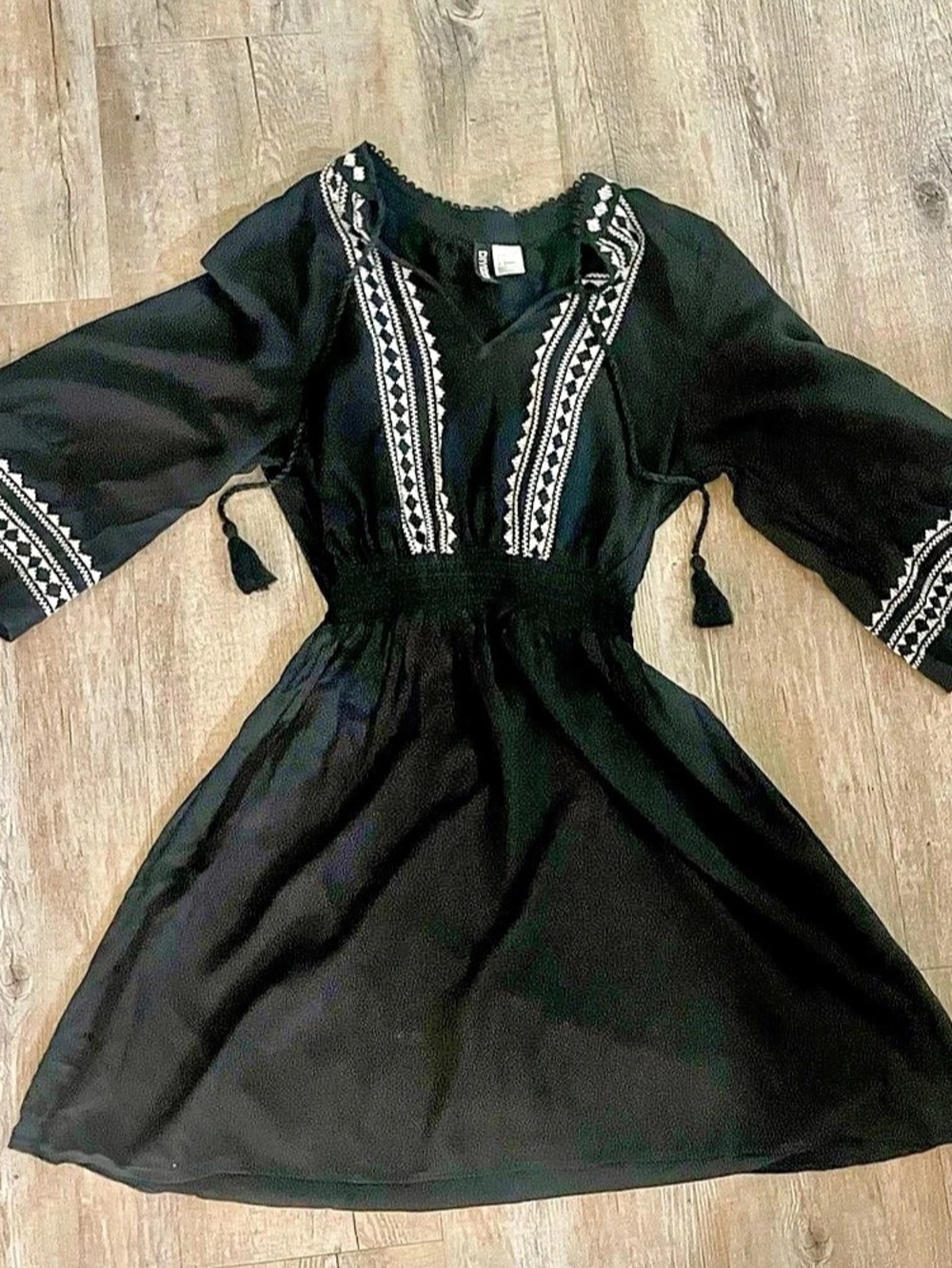 H&M Black & White Embroidered Mini Dress Size 2